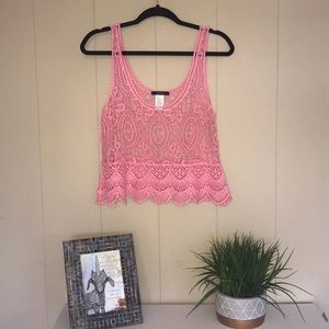 NWT Crochet Crop Top🌸